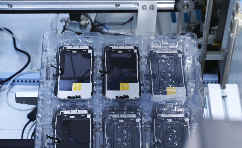 iPhone Screen Manufacturer