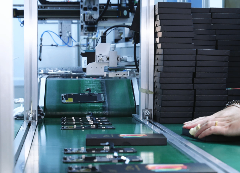 iPhone Screen Manufacturer