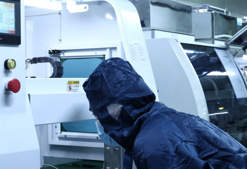  iPhone Screen Manufacturer