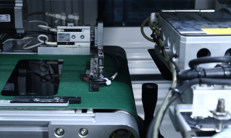  iPhone Screen Manufacturer