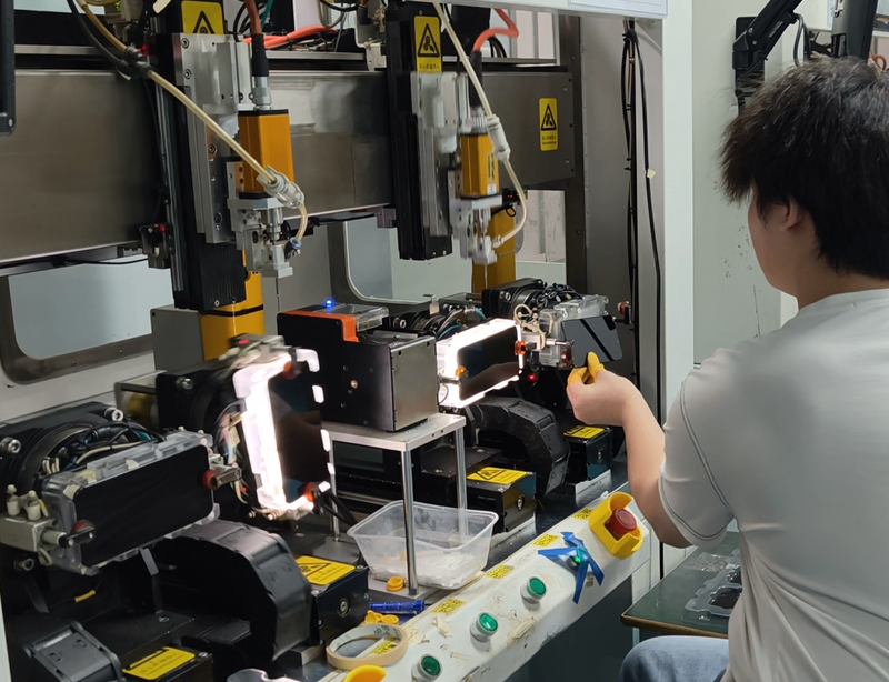 iPhone Screen Manufacturing